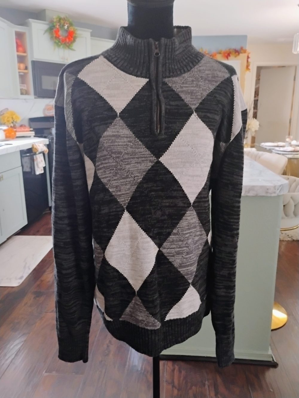 Carbon Men's Black & Gray Argyle Zip-Up Sweater